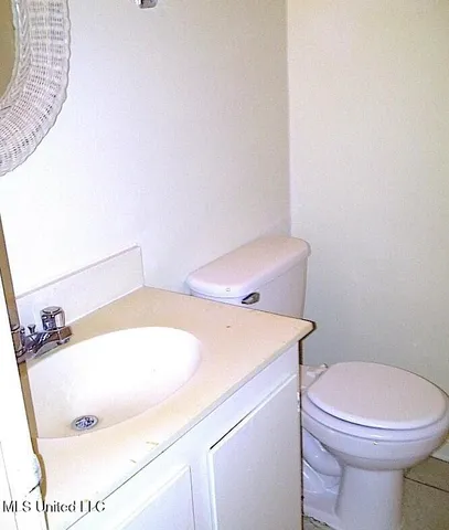 $995 | 836 Riverview Drive, Unit 7, Jackson, MS 39202