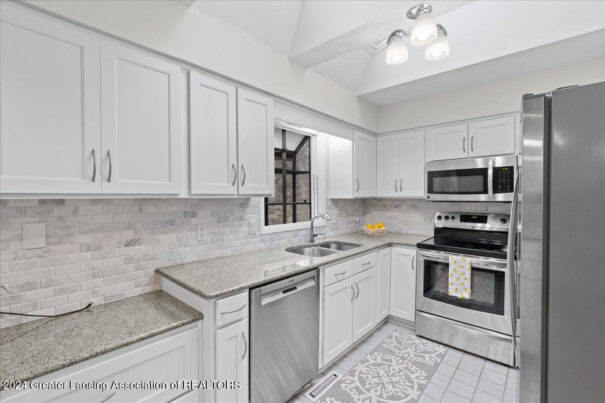 1480 Haslett Road Williamston, MI 48895 - Photo 21 of 56 40-Media Jett-39