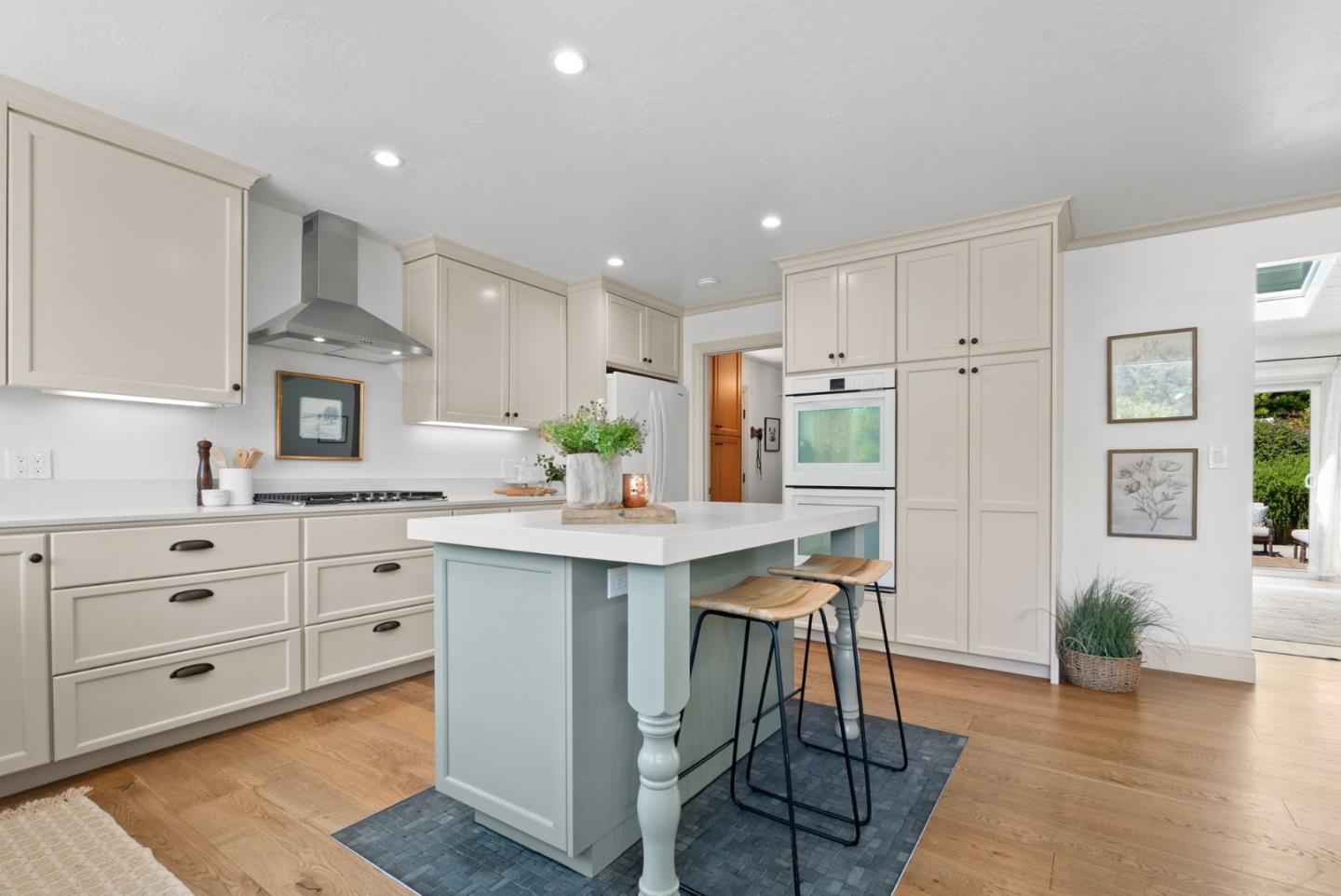 860 Larkin Valley Road Watsonville, CA 95076 - Photo 13 of 81 Gallery Image 13