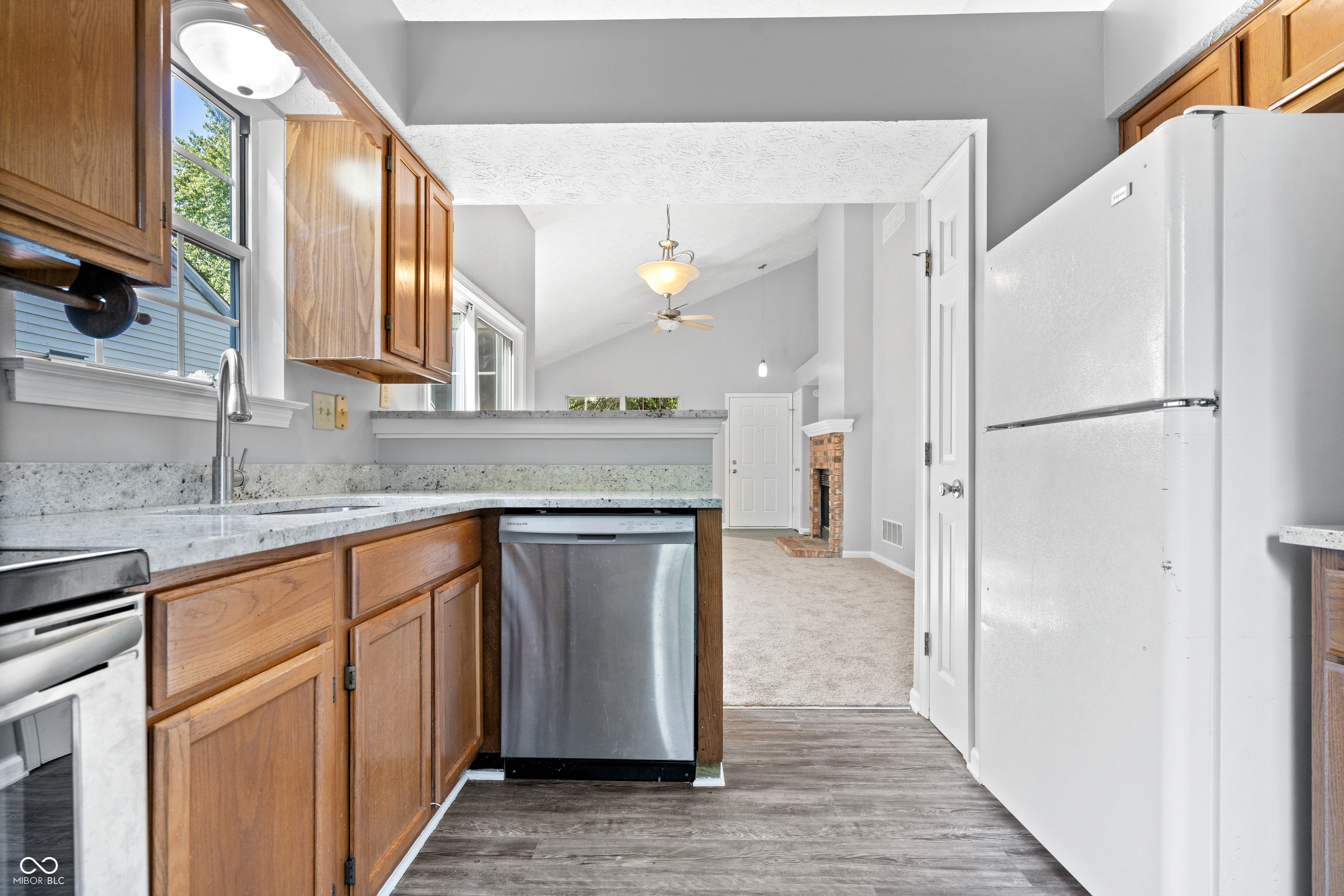 9716 Spruce Lane Fishers, IN 46038 - Photo 15 of 29