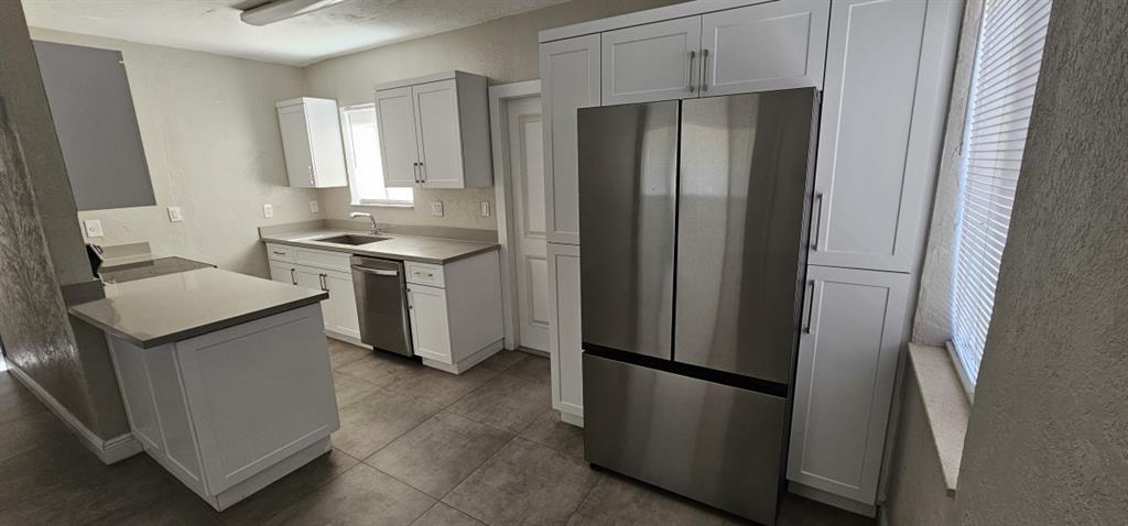 634 West 35th Street Hialeah, FL 33012 - Photo 2 of 5