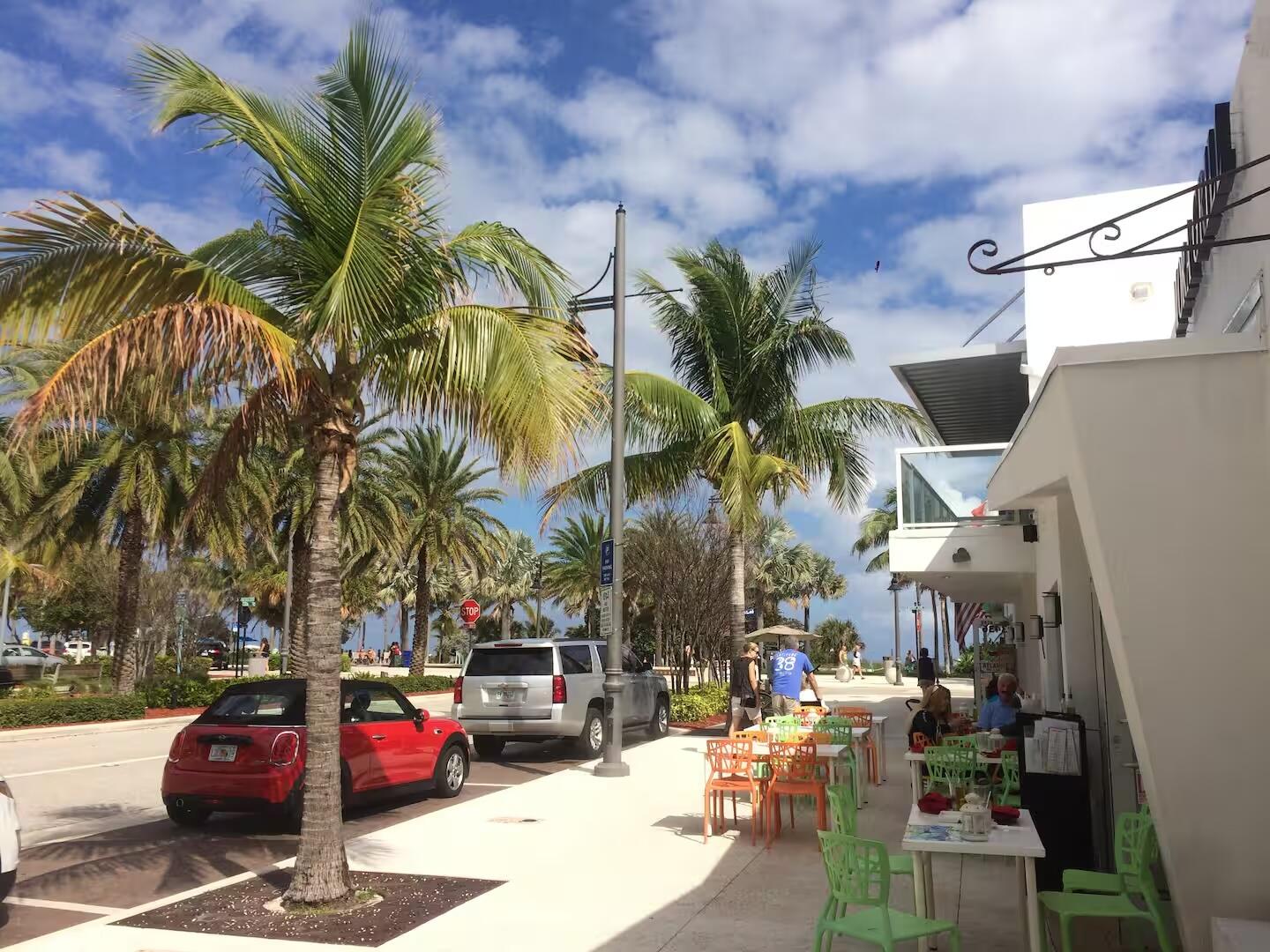 408 Briny Avenue Pompano Beach, FL 33062 - Photo 44 of 46 HEATH - CAFE 5 MIN WALK AWAY