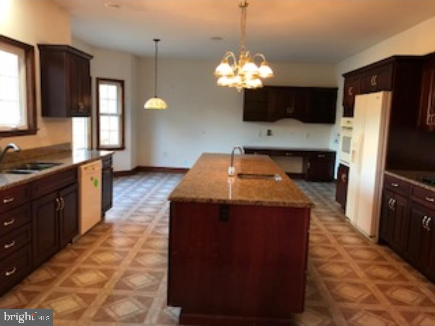 112 Cooper Folly Road Atco, NJ 08004 - Photo 7 of 20 Gallery Image 7