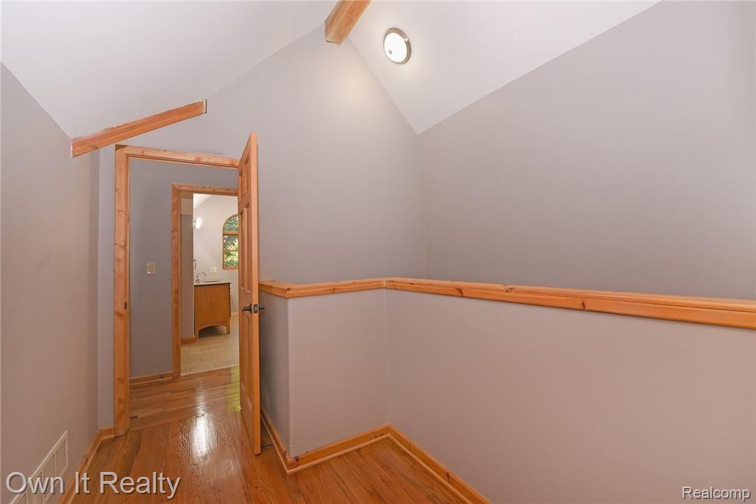 8542 Rucker Road Grosse Ile, MI 48138 - Photo 24 of 47 DSC_5324.jpg