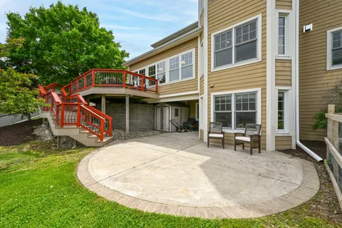 $685,000 | 533 Majestic View Lane, Oconomowoc, WI 53066