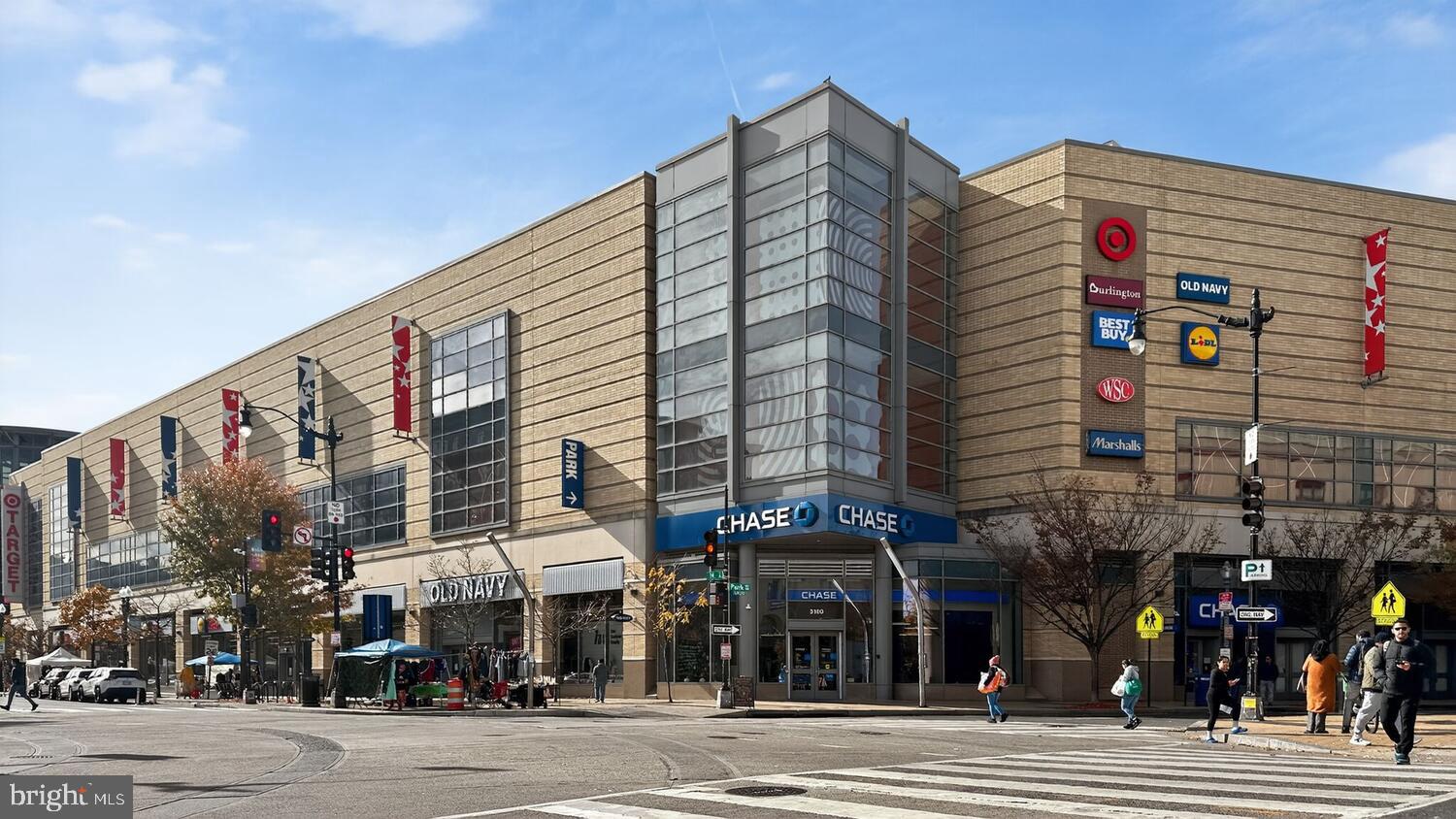 1000 Park Road Northwest Washington, DC 20010 - Photo 29 of 30 a view of a food mall next to a road