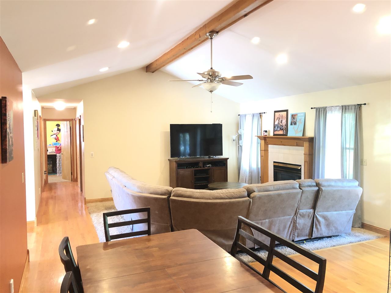 10231 West Stanley Road Flushing, MI 48433 - Photo 8 of 27 50015692-8.JPG