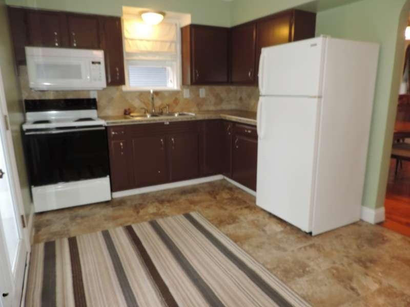 945 West Hile Road Muskegon, MI 49441 - Photo 3 of 10 DSCN6048