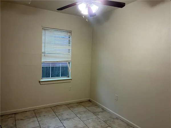 $2,000 | 2320 Amelia Street, New Orleans, LA 70115