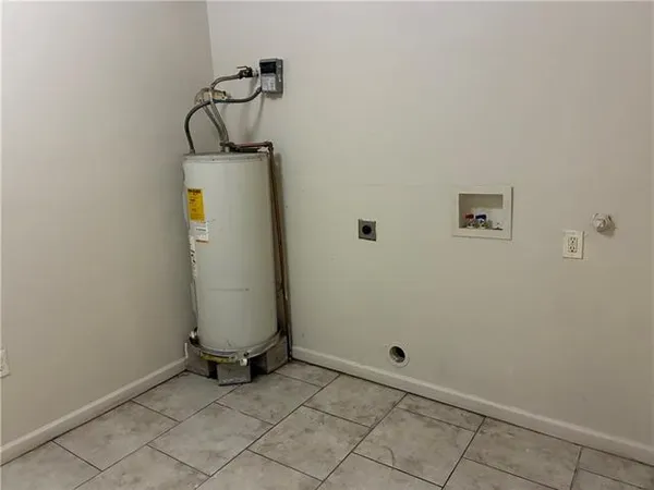 $2,000 | 2320 Amelia Street, New Orleans, LA 70115