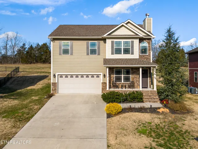 $475,000 | 262 Twilight Boulevard, Sharps Chapel, TN 37866