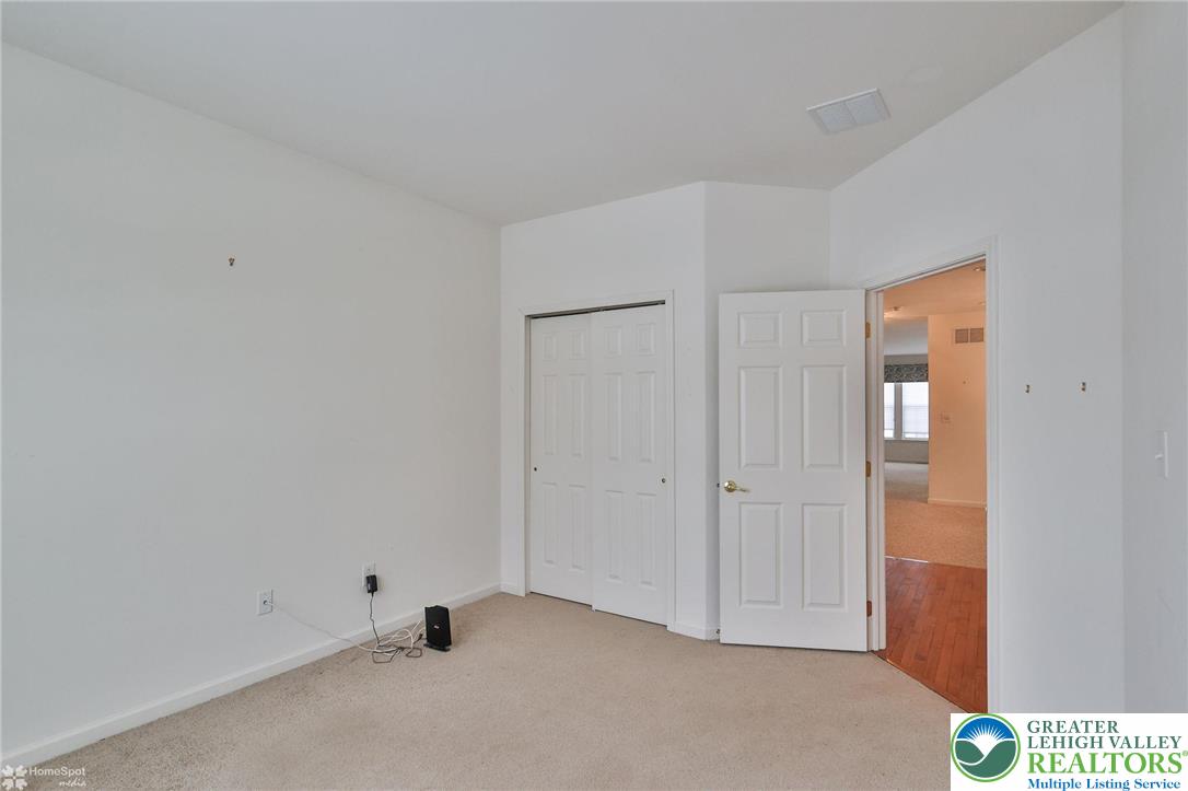 2064 Kingsview Road Lower Macungie Township, PA 18062 - Photo 12 of 71