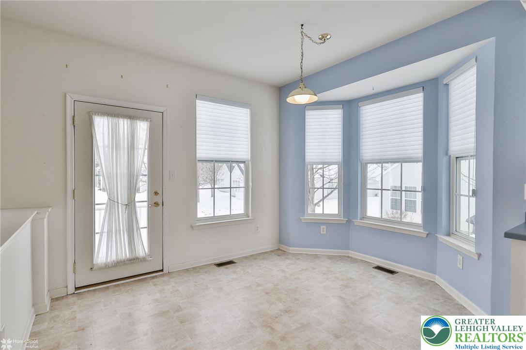 2064 Kingsview Road Lower Macungie Township, PA 18062 - Photo 38 of 71