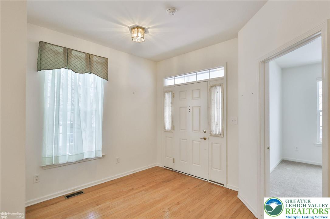 2064 Kingsview Road Lower Macungie Township, PA 18062 - Photo 5 of 71