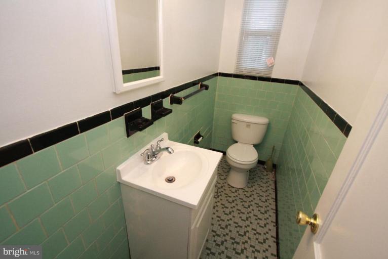 636 Riggs Road Northeast Washington, DC 20011 - Photo 12 of 24 Half Bath 1