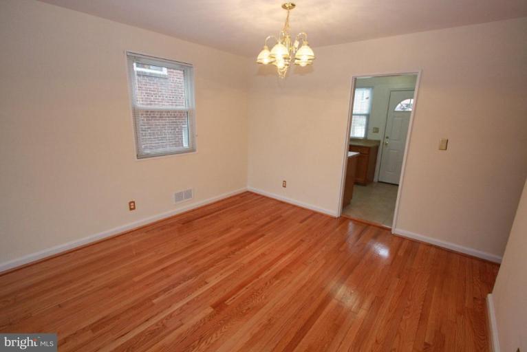 636 Riggs Road Northeast Washington, DC 20011 - Photo 8 of 24 Dining Room