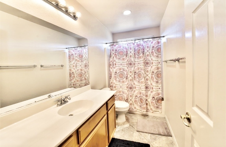 665 Helmsdale Road San Marcos, CA 92069 - Photo 17 of 25 Gallery Image 17