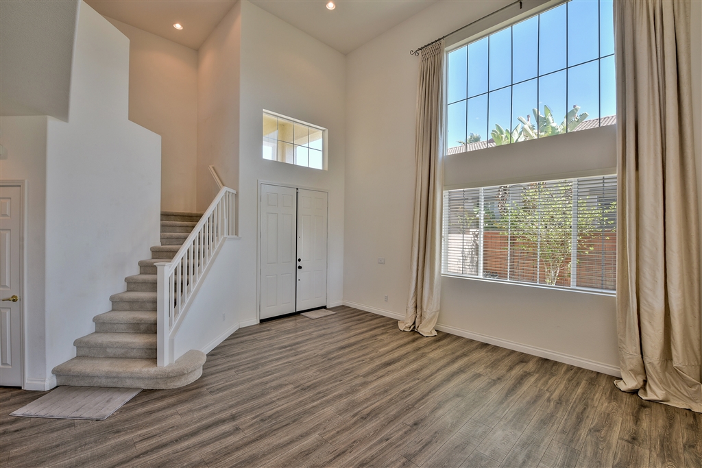 665 Helmsdale Road San Marcos, CA 92069 - Photo 4 of 25 Gallery Image 4