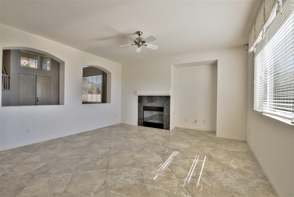665 Helmsdale Road San Marcos, CA 92069 - Photo 7 of 25 Gallery Image 7