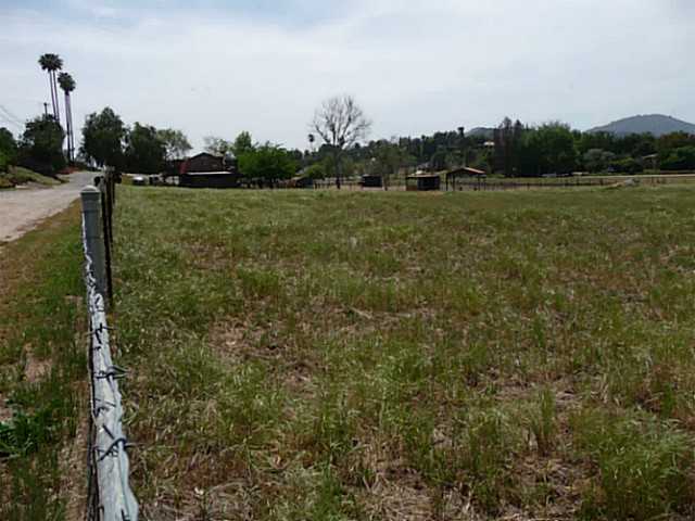 0 El Sol Road Ramona, CA 92065 - Photo 6 of 14 Front fence line bordering El Sol Rd looking South. Property is to the right.