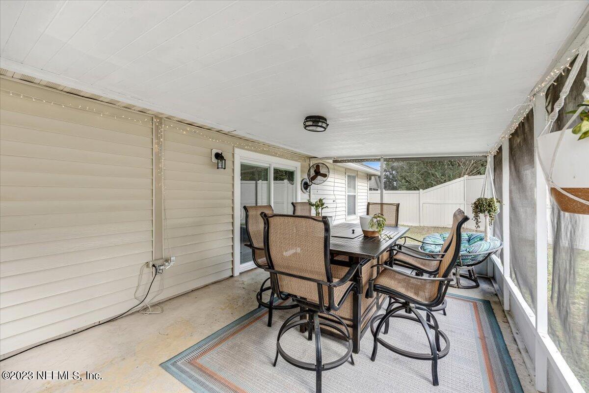 4628 Ridge Walk Lane Jacksonville, FL 32257 - Photo 29 of 34 Screened porch