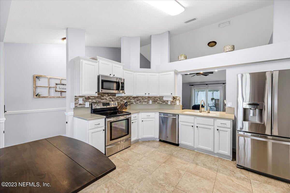 4628 Ridge Walk Lane Jacksonville, FL 32257 - Photo 8 of 34 Kitchen