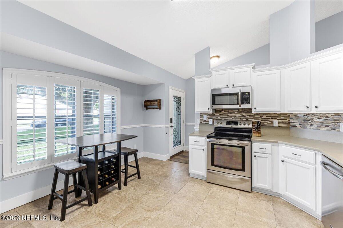 4628 Ridge Walk Lane Jacksonville, FL 32257 - Photo 9 of 34 Kitchen