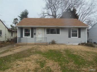 153 Cameron Road St. Louis, MO 63137 - Photo 1 of 10