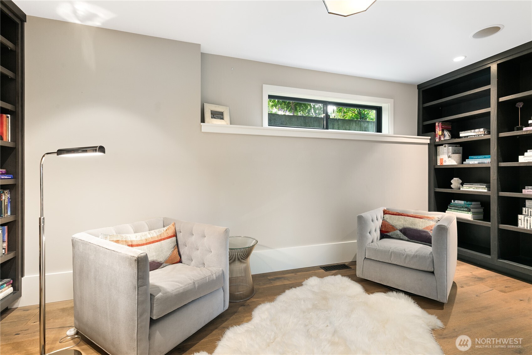 2816 South Hudson Street Seattle, WA 98108 - Photo 36 of 40 a living room with furniture and a window