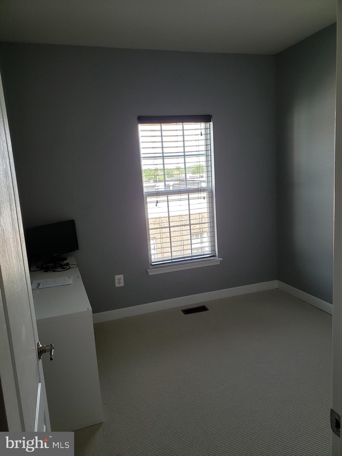 2144 Little Sorrel Way Silver Spring, MD 20902 - Photo 19 of 31 a workspace room with a window