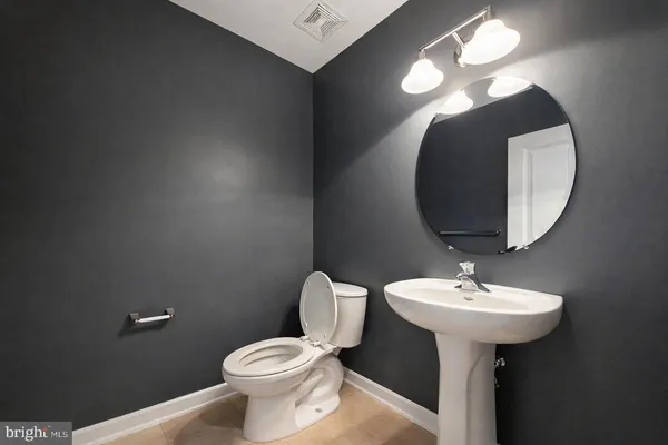 $2,890 | 2144 Little Sorrel Way, Silver Spring, MD 20902