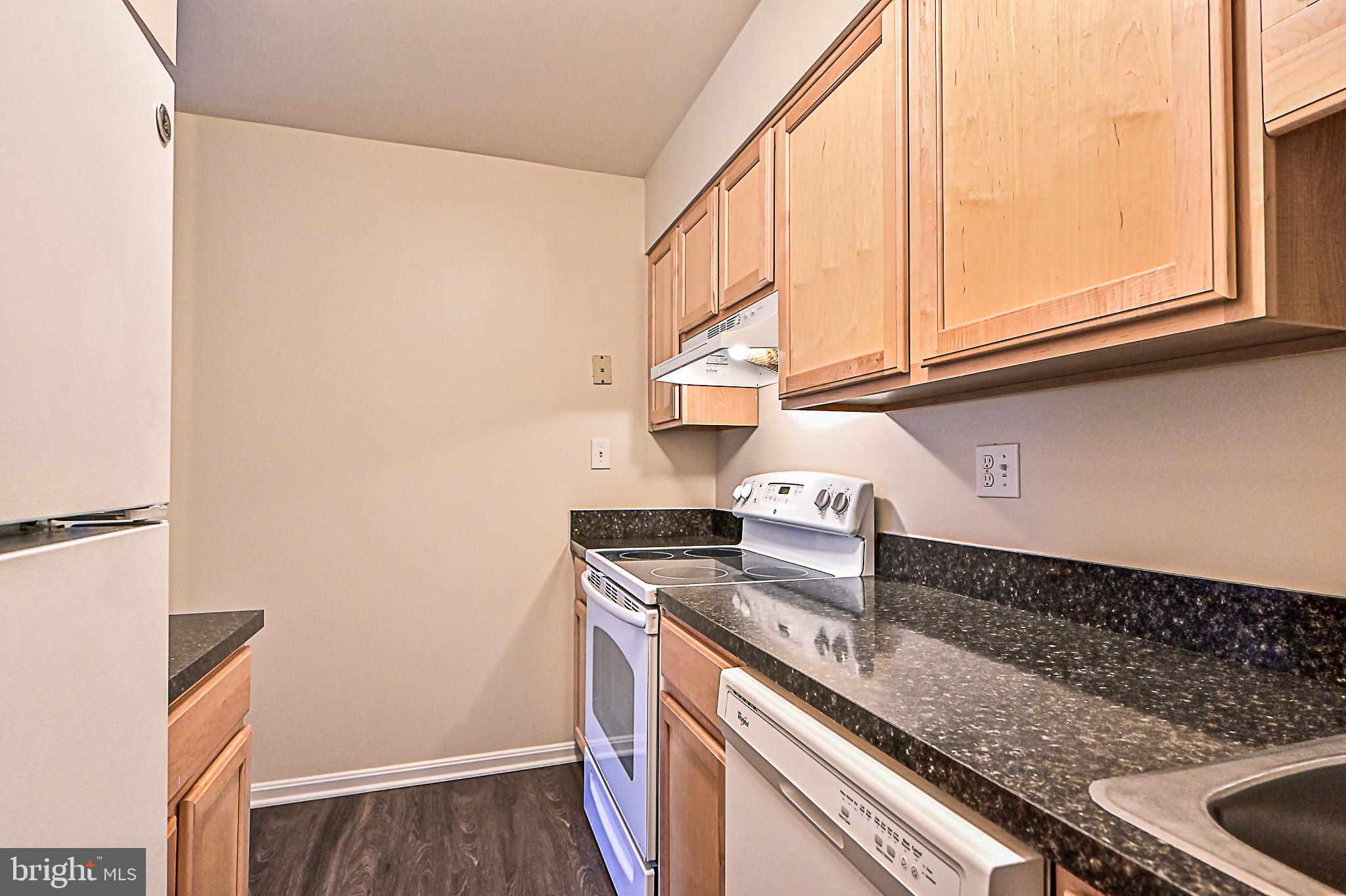 5904 Kingsford Road, Unit 420 Springfield, VA 22152 - Photo 11 of 23 Gallery Image 11