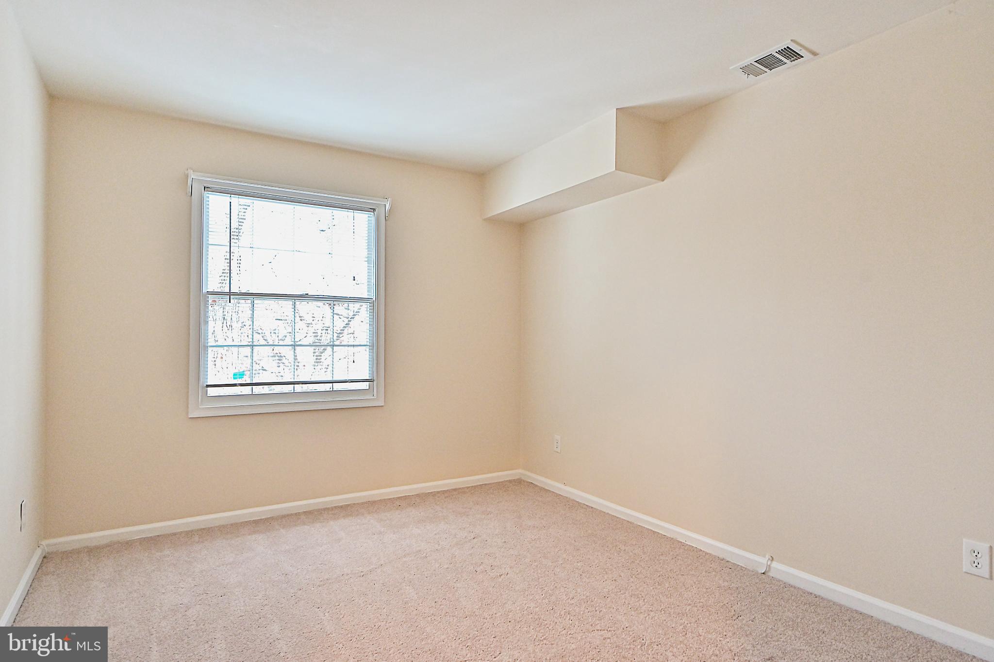 5904 Kingsford Road, Unit 420 Springfield, VA 22152 - Photo 12 of 23 Gallery Image 12