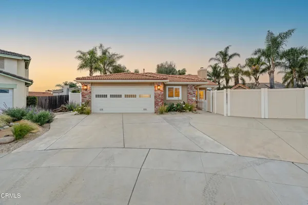 $939,000 | 215 Apple Avenue, Ventura, CA 93004