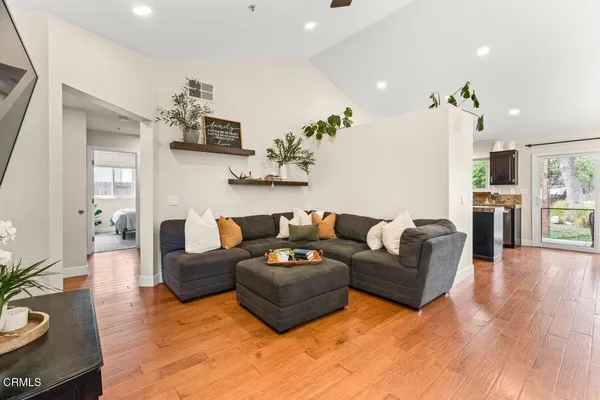 $939,000 | 215 Apple Avenue, Ventura, CA 93004
