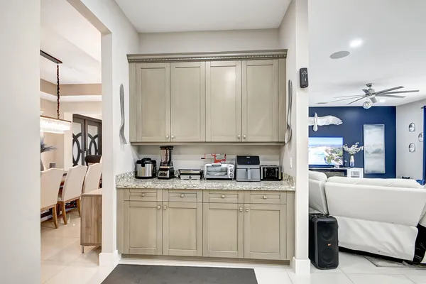 $7,500 | 8952 Cypress Grove Lane, Royal Palm Beach, FL 33411