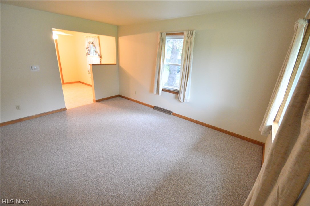 9911 Struthers Road New Middletown, OH 44442 - Photo 4 of 16