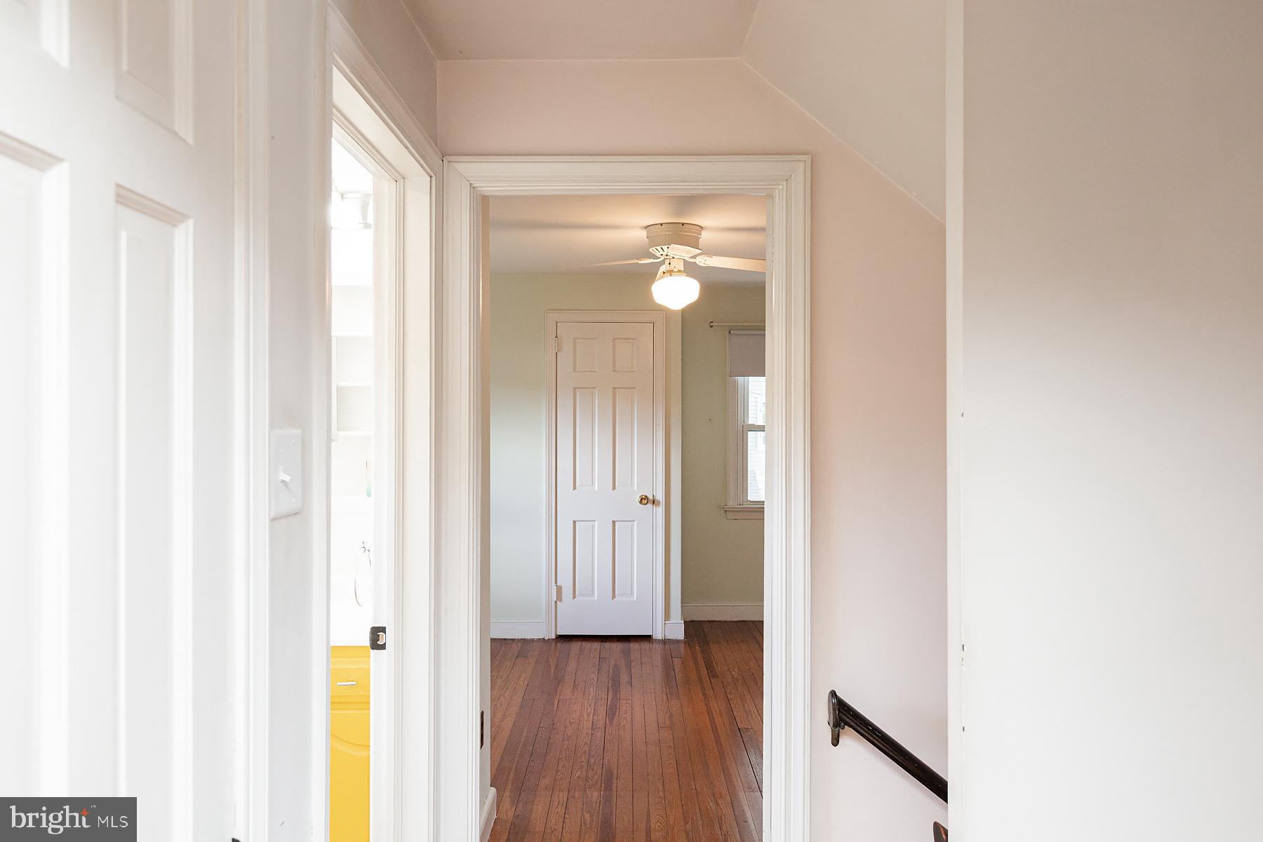 2037 Stone Mill Road Lancaster, PA 17603 - Photo 41 of 72 2nd floor hallway view