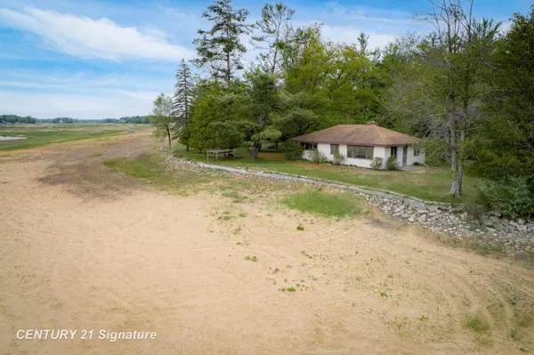 $478,000 | 5242 Ostlund Drive, Hope, MI 48628