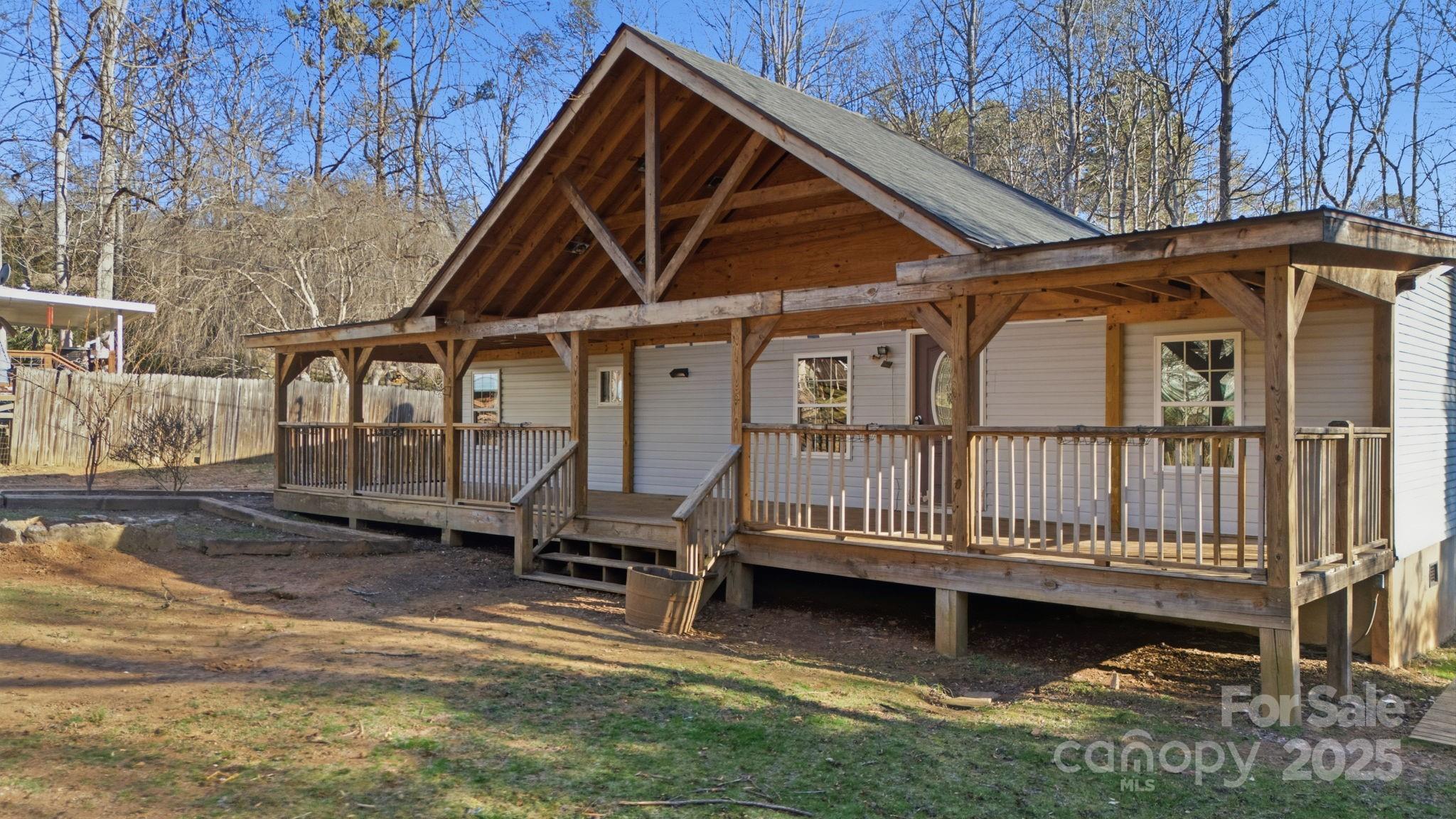 102 Garnett Trace Road Franklin, NC 28734 - Photo 3 of 36