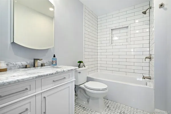 $954,560 | 35 Summit Drive, Mahopac, NY 10541