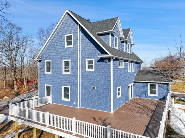 $954,560 | 35 Summit Drive, Mahopac, NY 10541