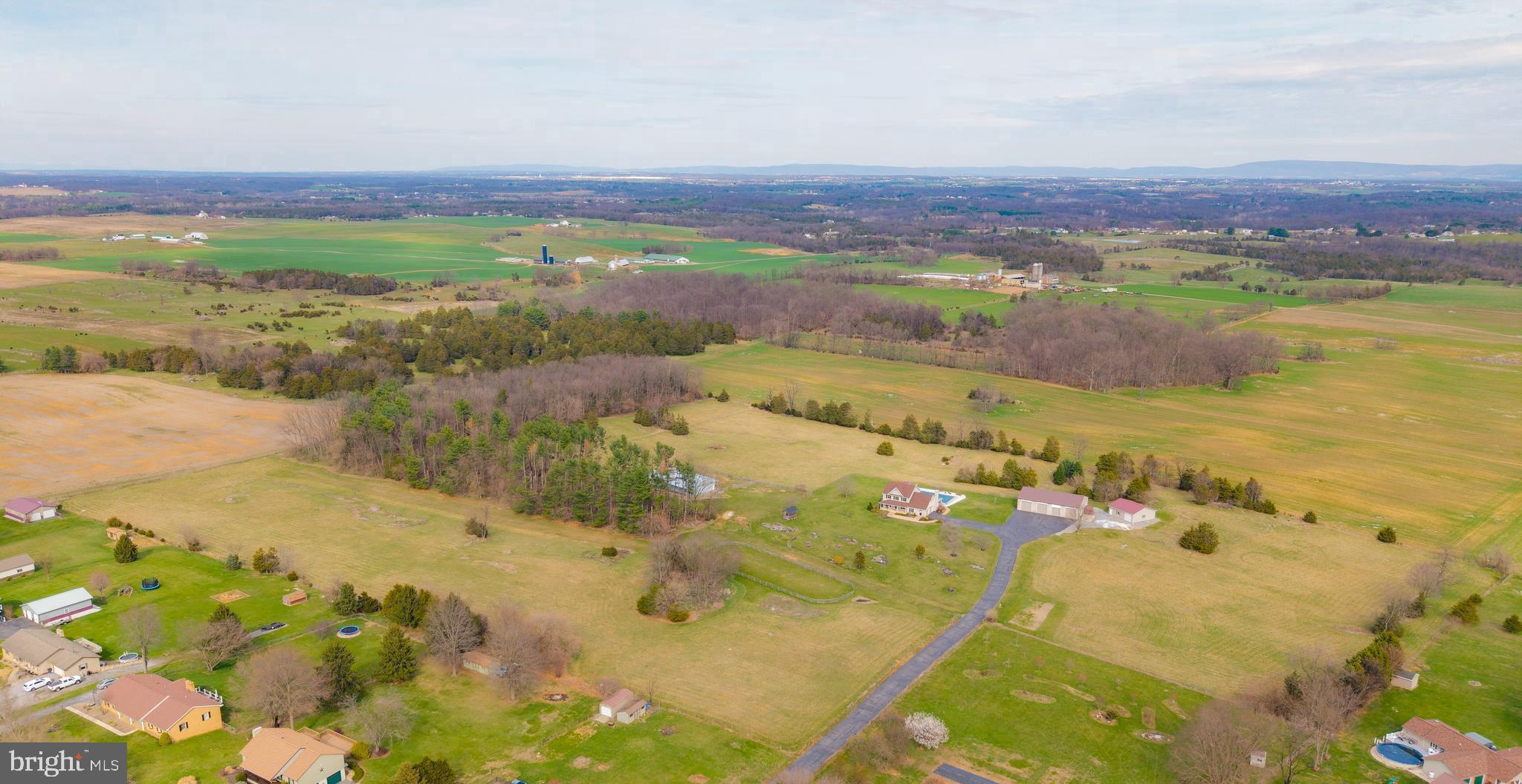 13039 Spickler Road Clear Spring, MD 21722 - Photo 5 of 57