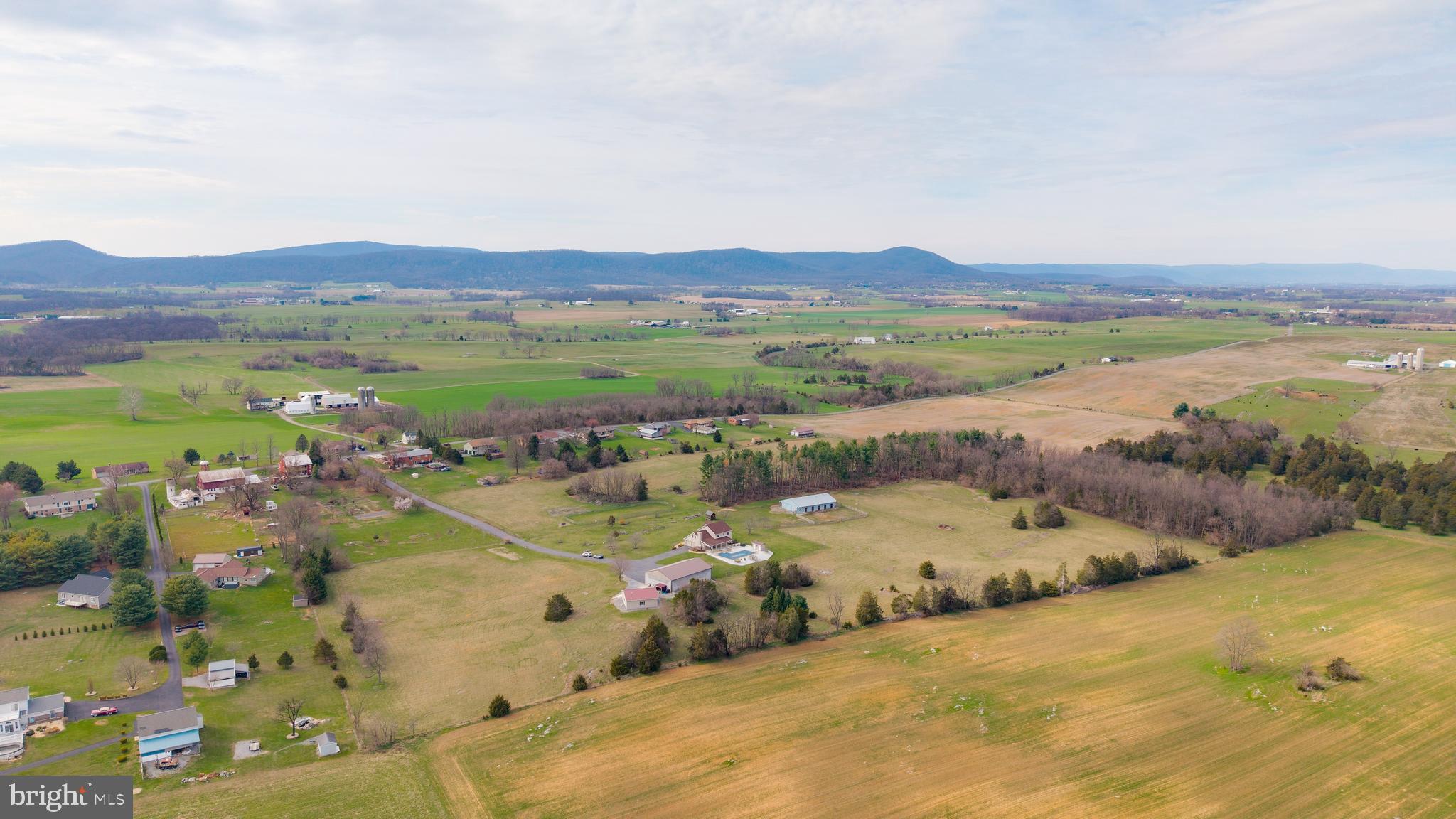13039 Spickler Road Clear Spring, MD 21722 - Photo 7 of 57