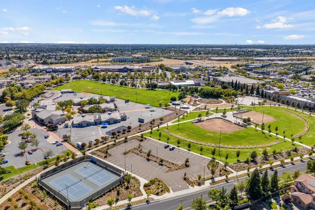 $670,000 | 6624 Maple Creek Drive, Roseville, CA 95678