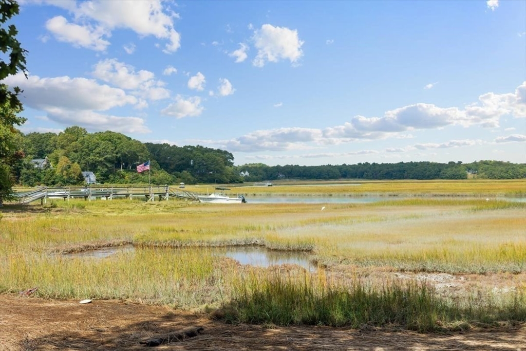 39 Bay Pond Road Duxbury, MA 02332 - Photo 3 of 42