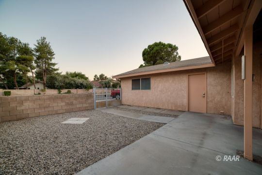 324 West Ward Avenue Ridgecrest, CA 93555 - Photo 32 of 32 a view of a backyard of a house