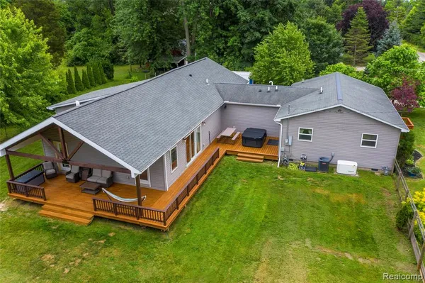 $779,000 | 12100 Wilson Drive, Carleton, MI 48117