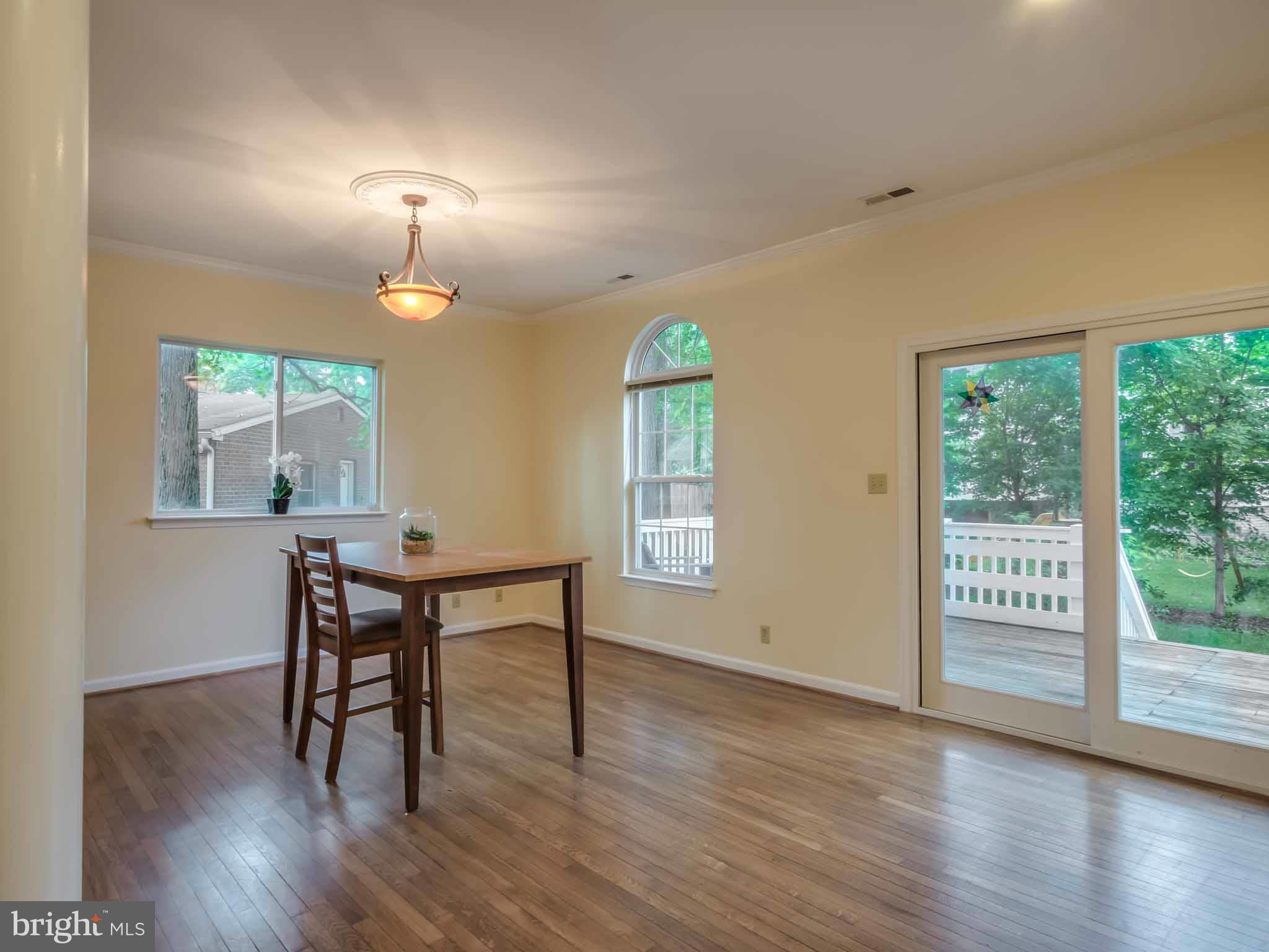 1402 Howard Road Annapolis, MD 21403 - Photo 8 of 29 Dining Room