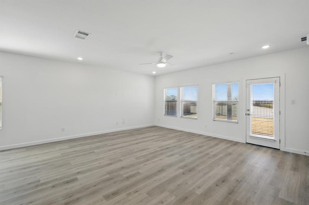 2238 Maple Ridge Drive Van Alstyne, TX 75495 - Photo 15 of 38